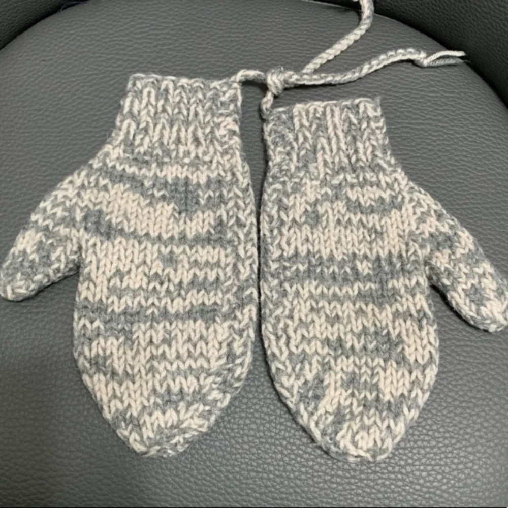90s Vintage Wool Mittens EUC